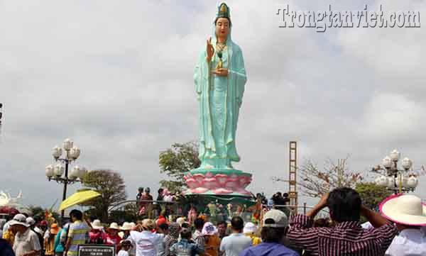 Tượng phật quan âm