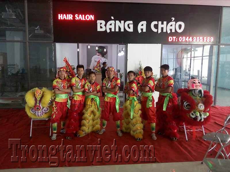 múa lân khai trương